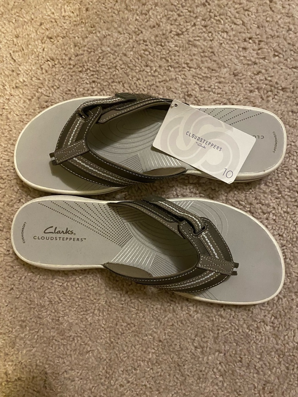 Clarks Cloudsteppers Flip Flops Sandals - Size 10 - NWT